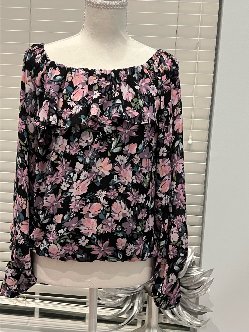 Vince Camuto Black Off-Shoulder Blouse with Pink Floral Print
